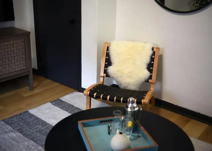 Hostwise - Prime Butler St Location - Lower Lawrenceville * Pittsburgh