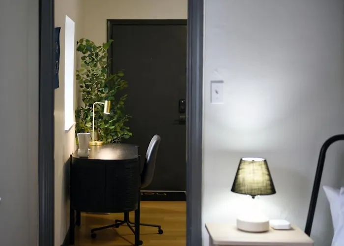 Hostwise - Prime Butler St Location - Lower Lawrenceville * Pittsburgh