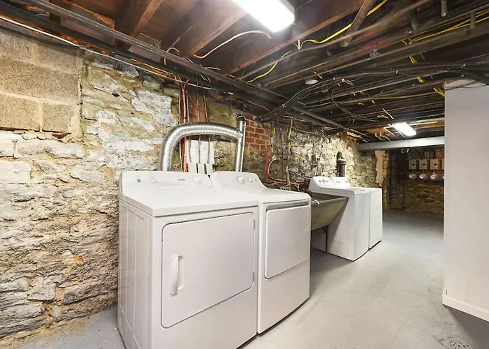 Hostwise - Prime Butler St Location - Lower Lawrenceville * Pittsburgh